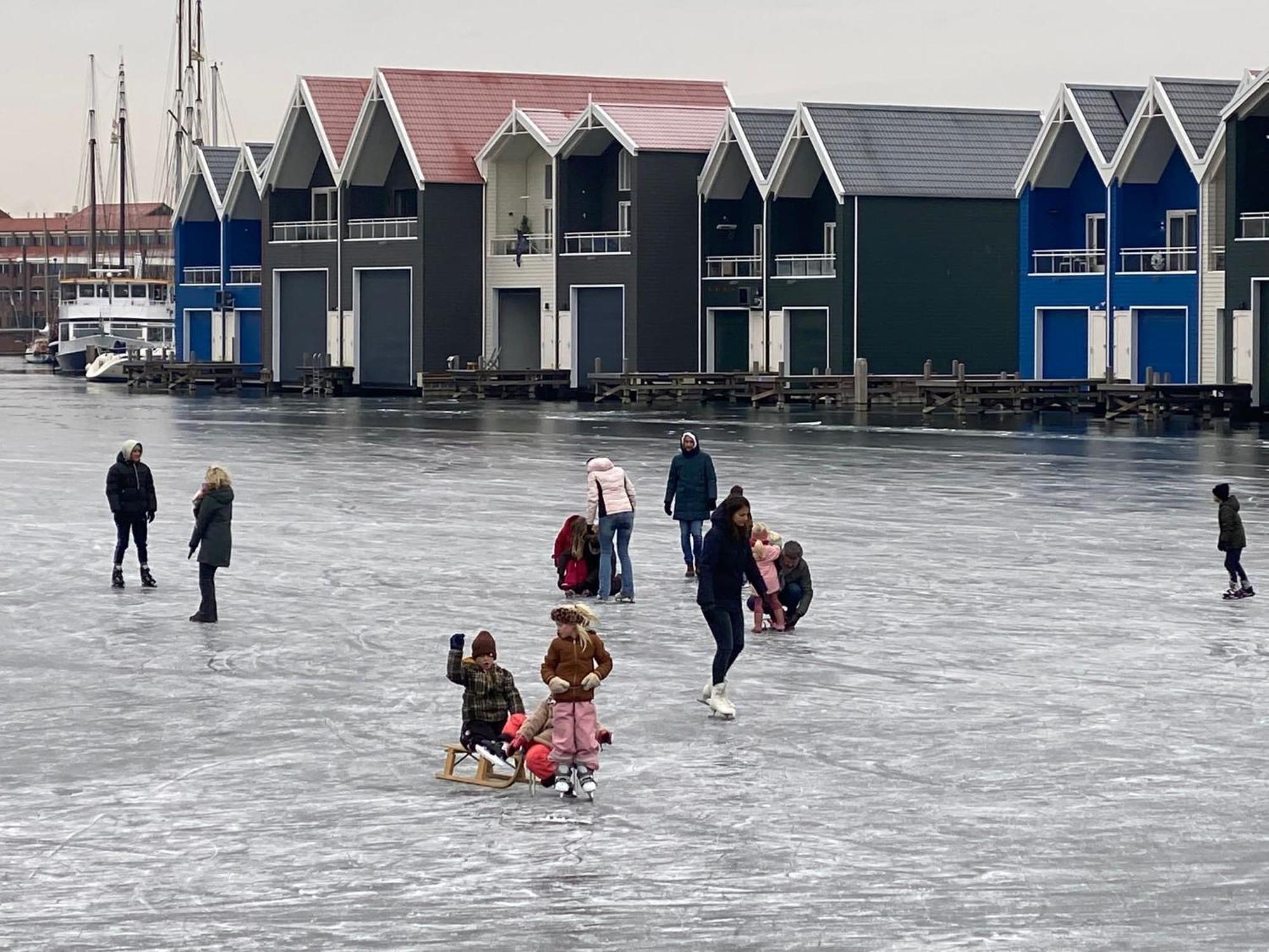 Nomad Water Lodge Harderwijk Eksteriør billede